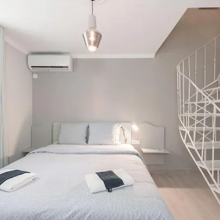 Troon Of House Apartment Athens