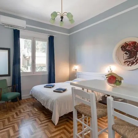 Troon Of House Apartment Athens